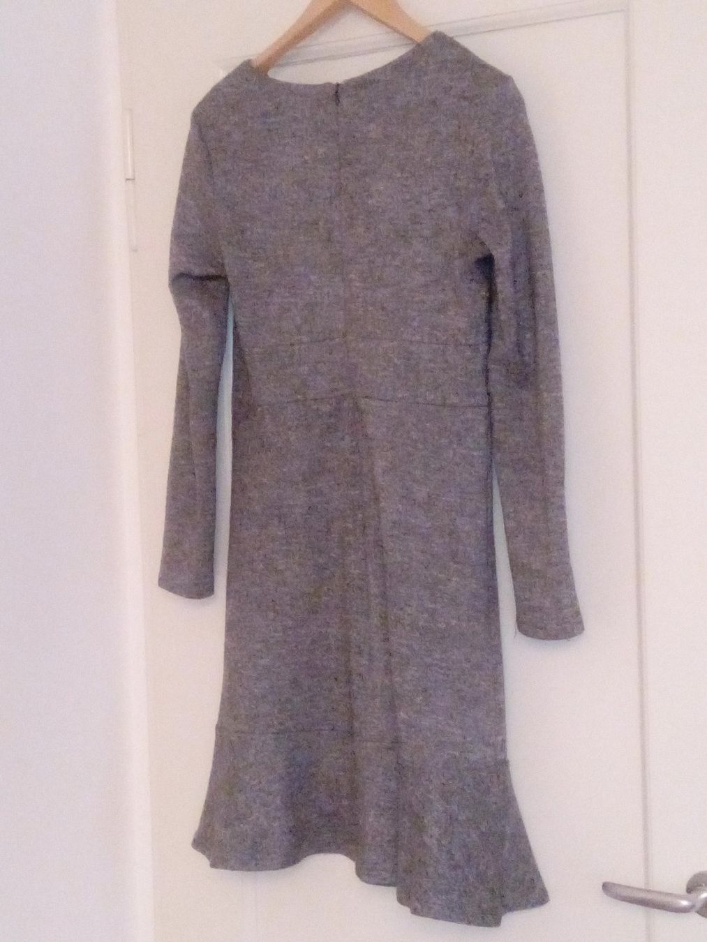 Vestiti: Elegantes,  graues Wollkleid – Usato da Zürich venduto da Mitzi6 1