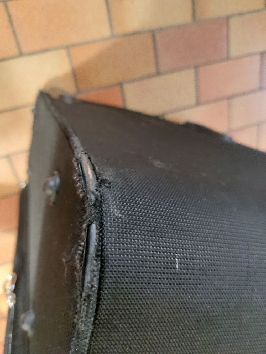Samsonite Valigie: Samsonite grosser Reisekoffer Trolley schwarz robust – Usato da Bern venduto da titaniumsnow 9