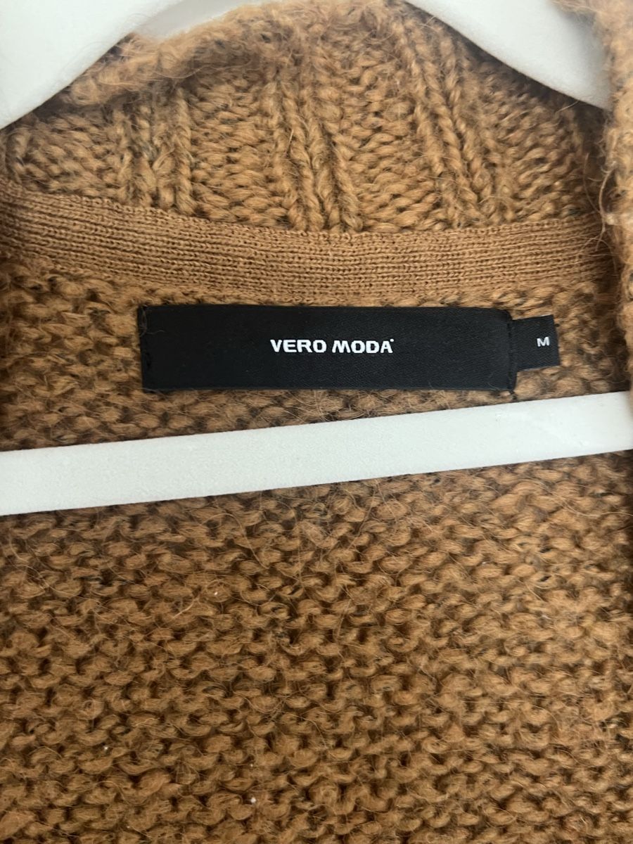 Vero Moda Giacche: Cardigan Grösse M braun – Usato da Oberdiessbach venduto da Wiederliebe 2