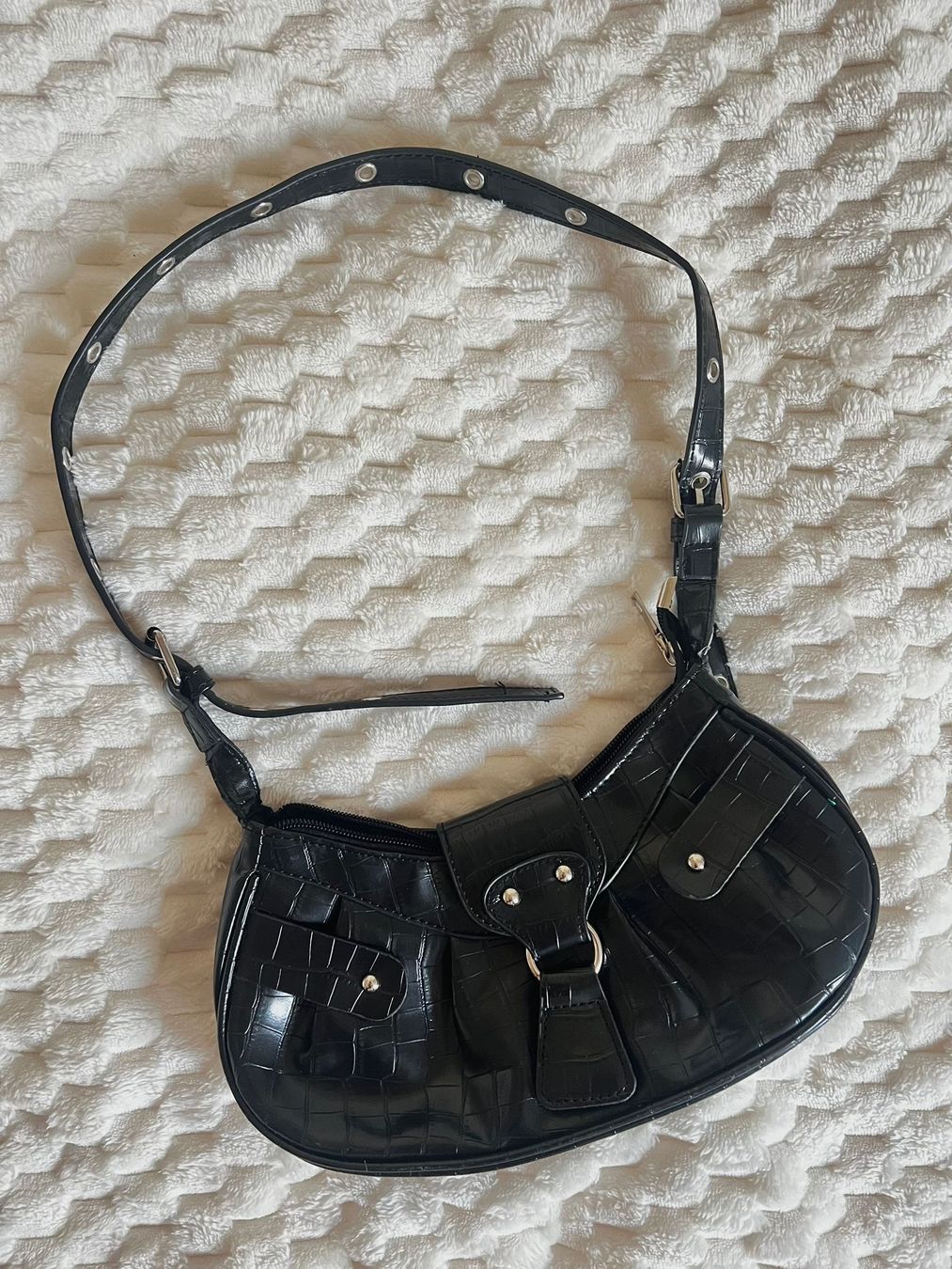 Borse da donna: Bershka Schultertasche schwarz – Usato da Bremgarten AG venduto da TechfiX
