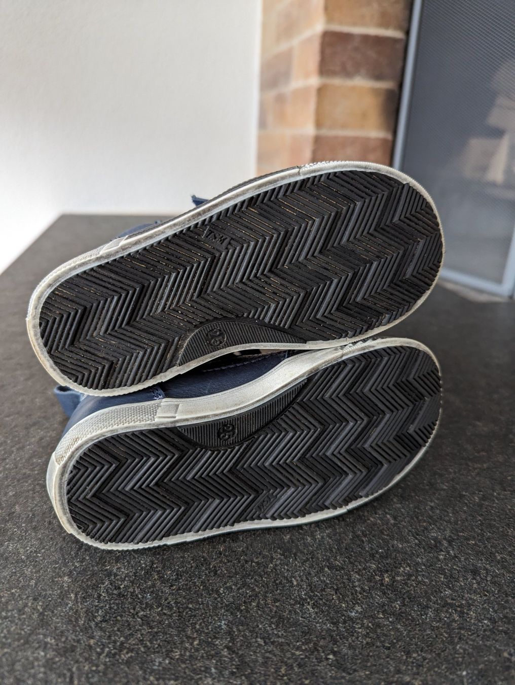 Froddo Scarpe per ragazzi: Froddo Kinderschuhe NP 120.- – Nuovo (secondo la descrizione) da Ueberstorf venduto da vil_qmy8 2
