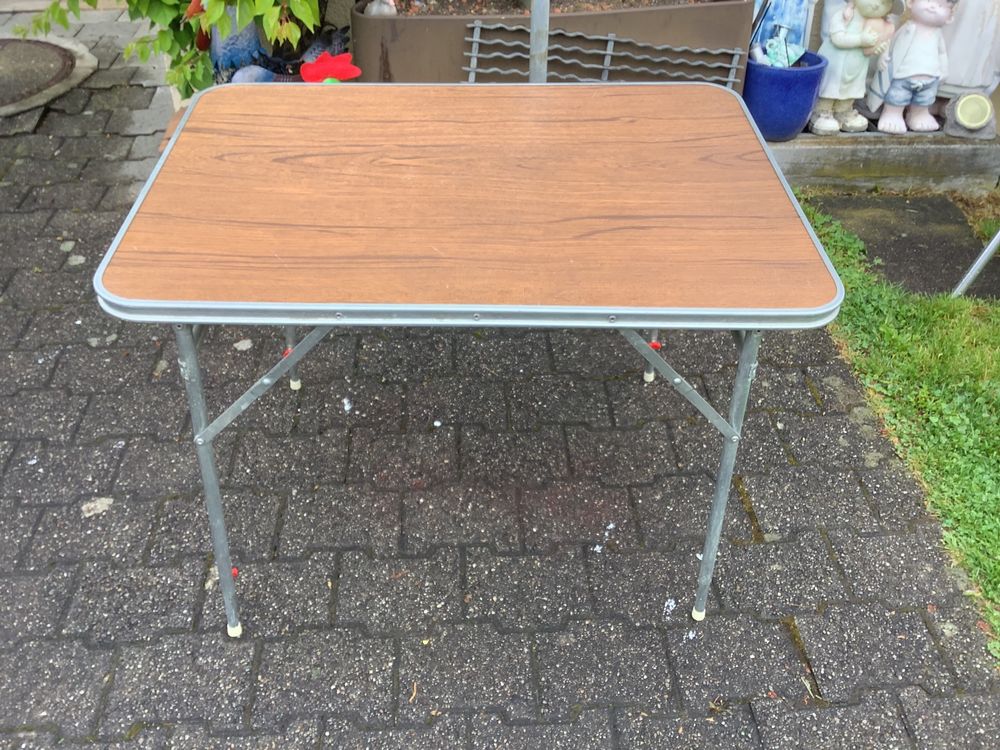 alter, Campingtisch, 40 50er Jahre (Usato) a Wädenswil per CHF
