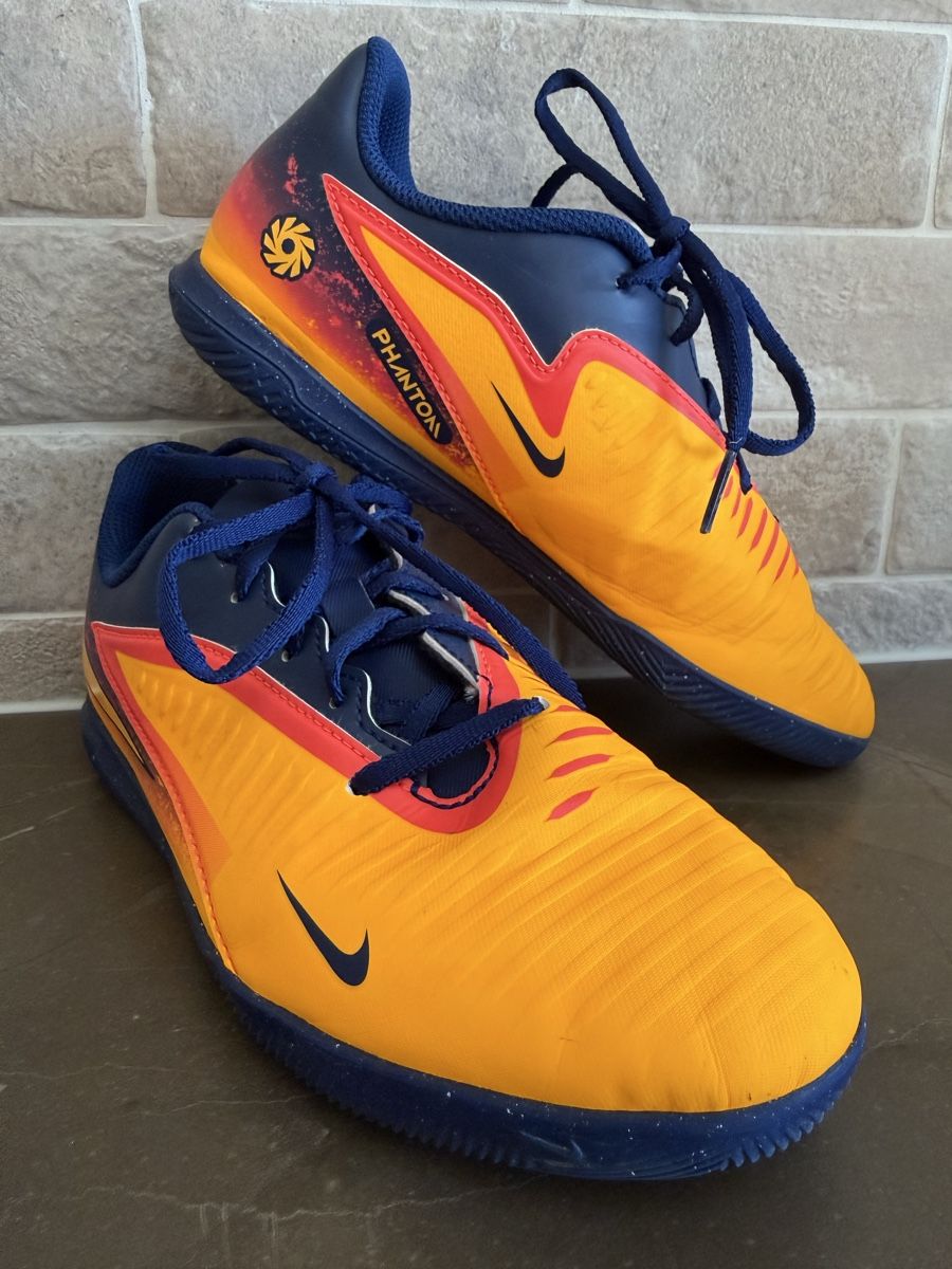 Nike Scarpe da uomo: Nike Phantom Grösse 36 – Usato da Goldswil venduto da Fisel 1