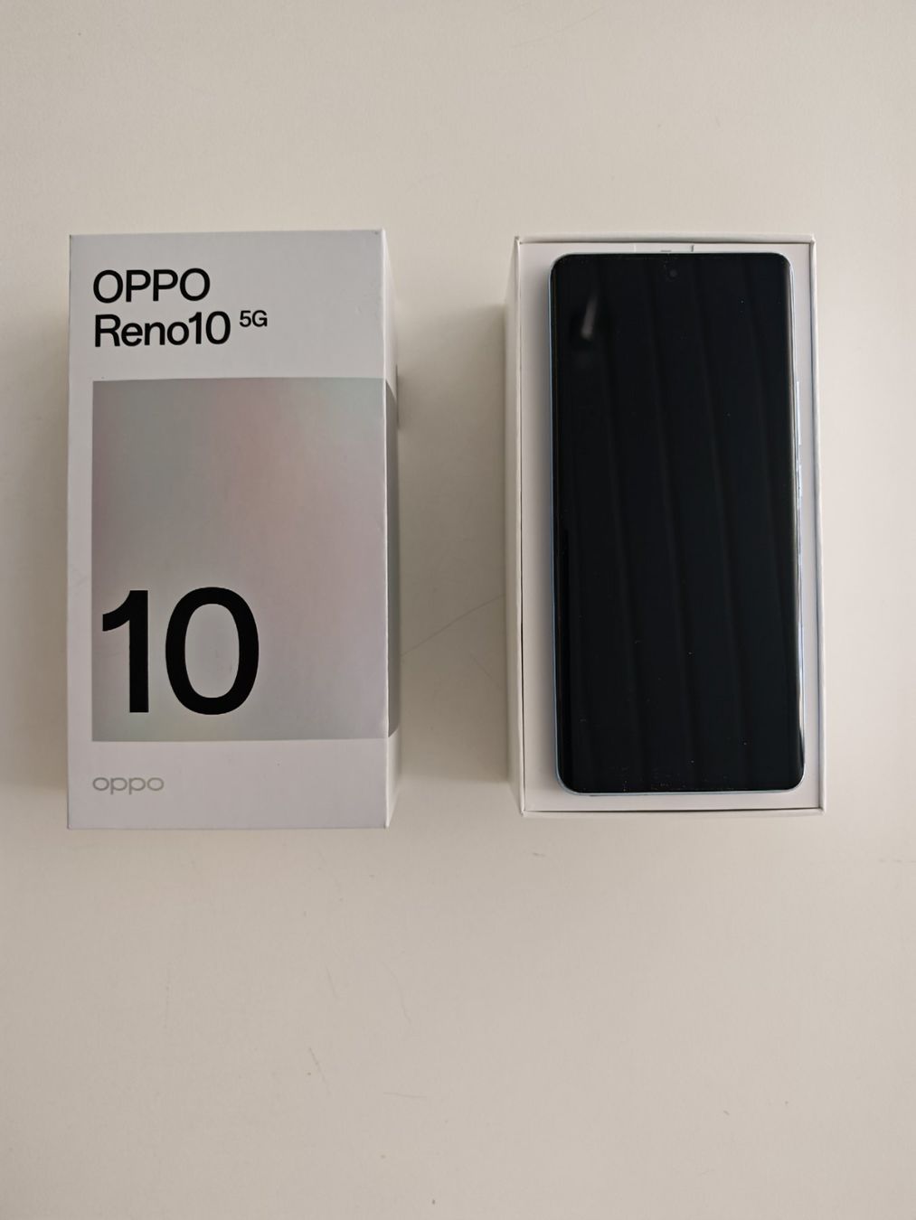 Oppo Telefoni cellulari / Smartphones: Honor OPPO Reno10 5G – Usato da Weinfelden venduto da liquido