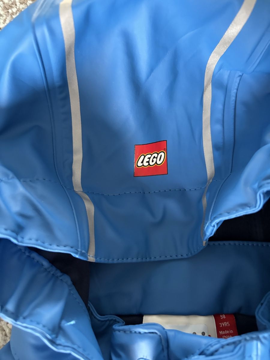 Lego Lotti & Set di vestiti: Lego rain trousers and jacket – Usato da Zürich venduto da agn_zw5s 1