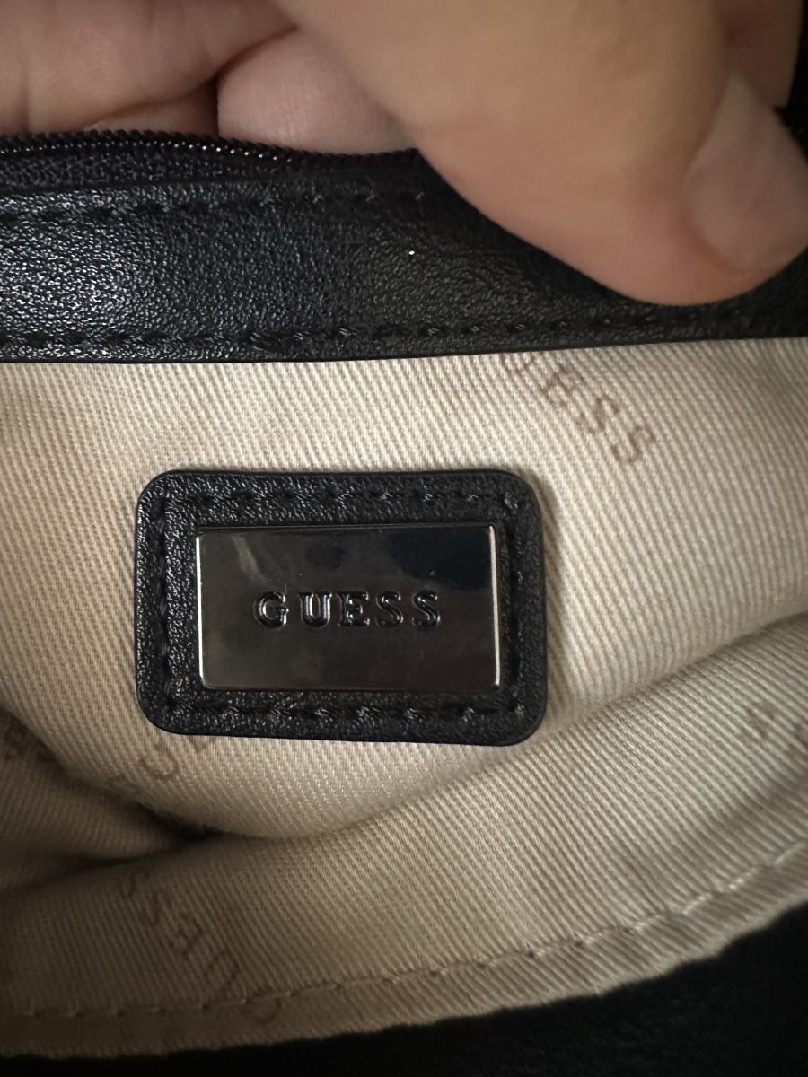 Guess Rucksäcke: Guess Rucksack – Gebraucht aus Gelterkinden von Sembe 1