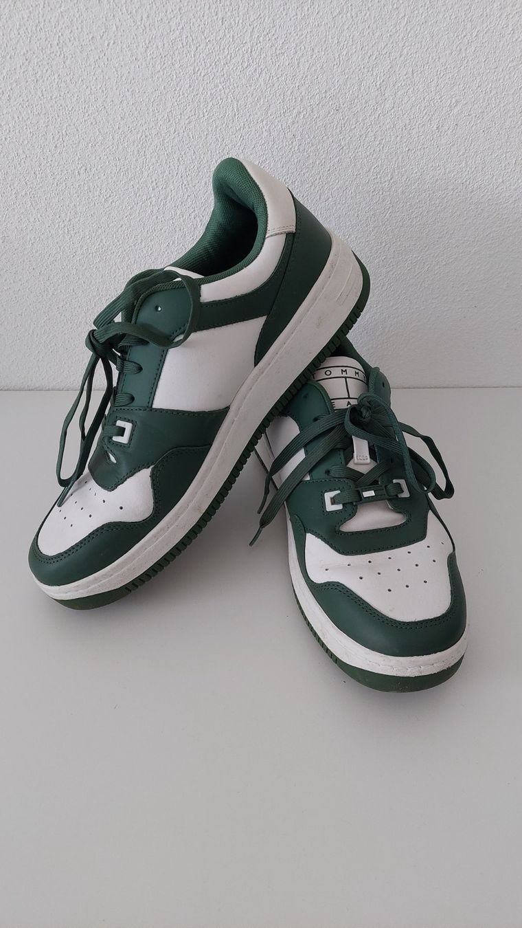 Tommy Hilfiger Scarpe da uomo: Tommy Hilfiger Sneaker – Usato da Steinhausen venduto da Adamster