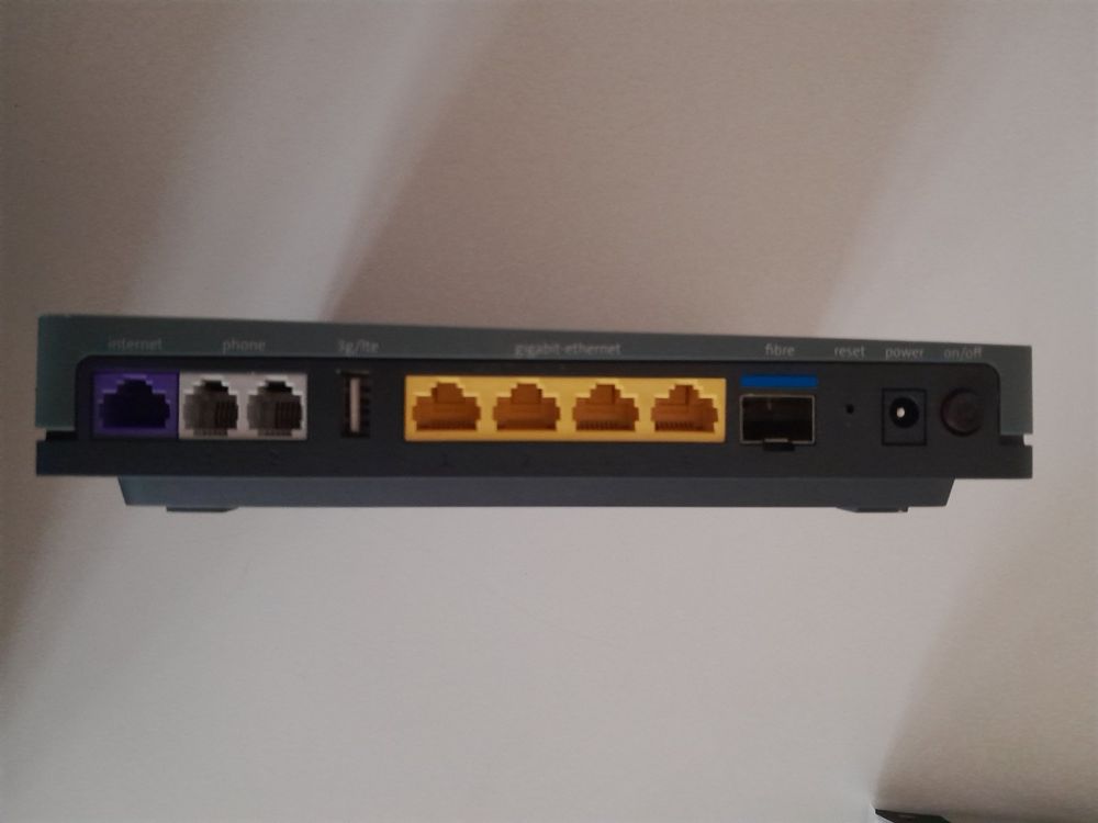 Thomson Router TWG 870 UG UPC WIFI MODEM Kaufen auf Ricardo