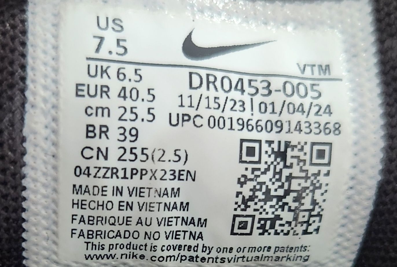 Nike Damenschuhe: Baskets Nike Air Max noires et blanches taille 40.5 – Gebraucht aus Niedergösgen von Eva2410 5