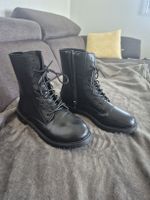 Bottines pointures 41( mais je dirais que c'est plus un 40)