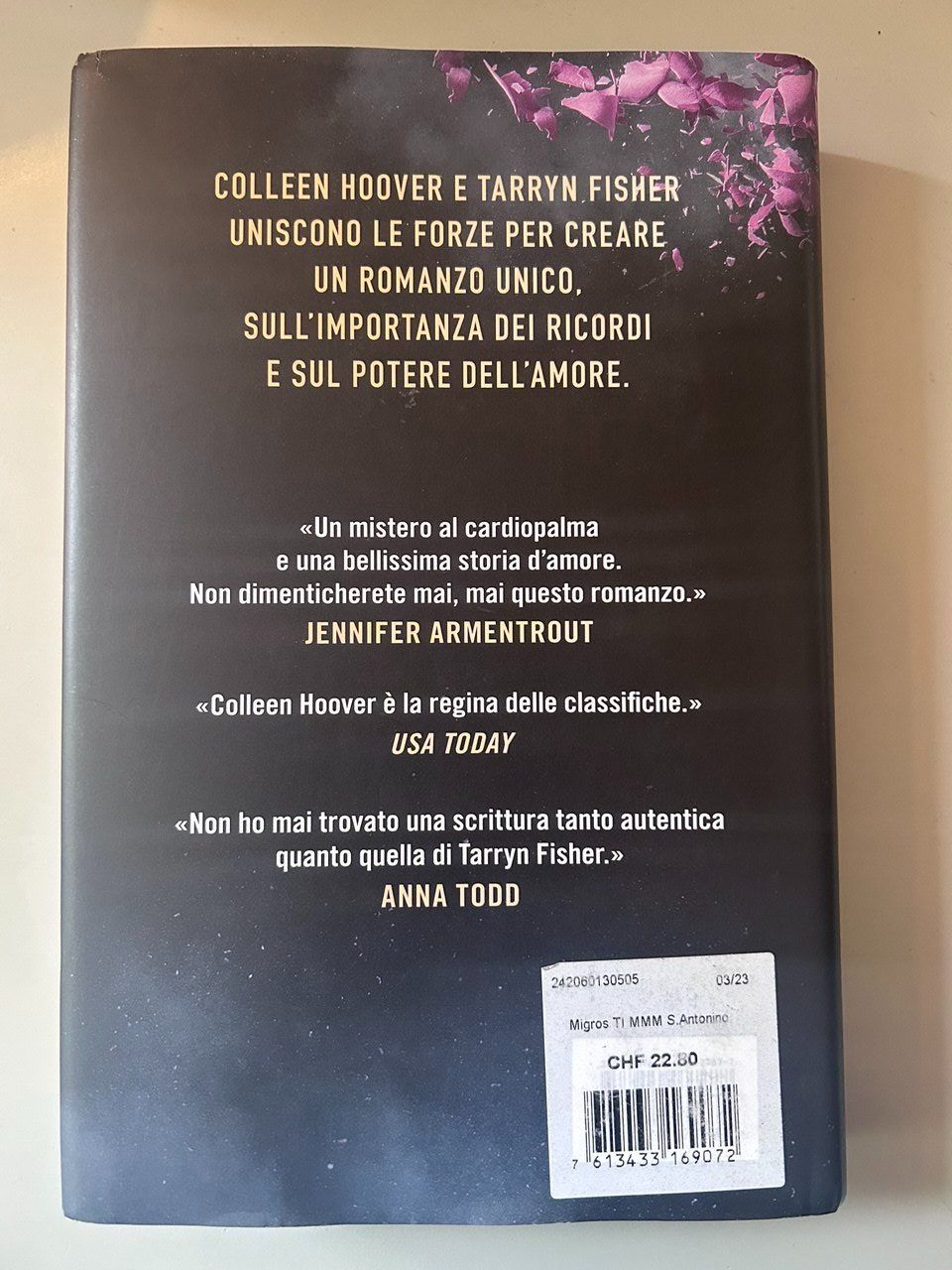 Libri: Libro Never Never - Colleen Hoover e Tarryn Fisher – Usato da Giubiasco venduto da LorisVale 1