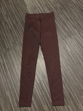 Weinrote Sport Leggings
