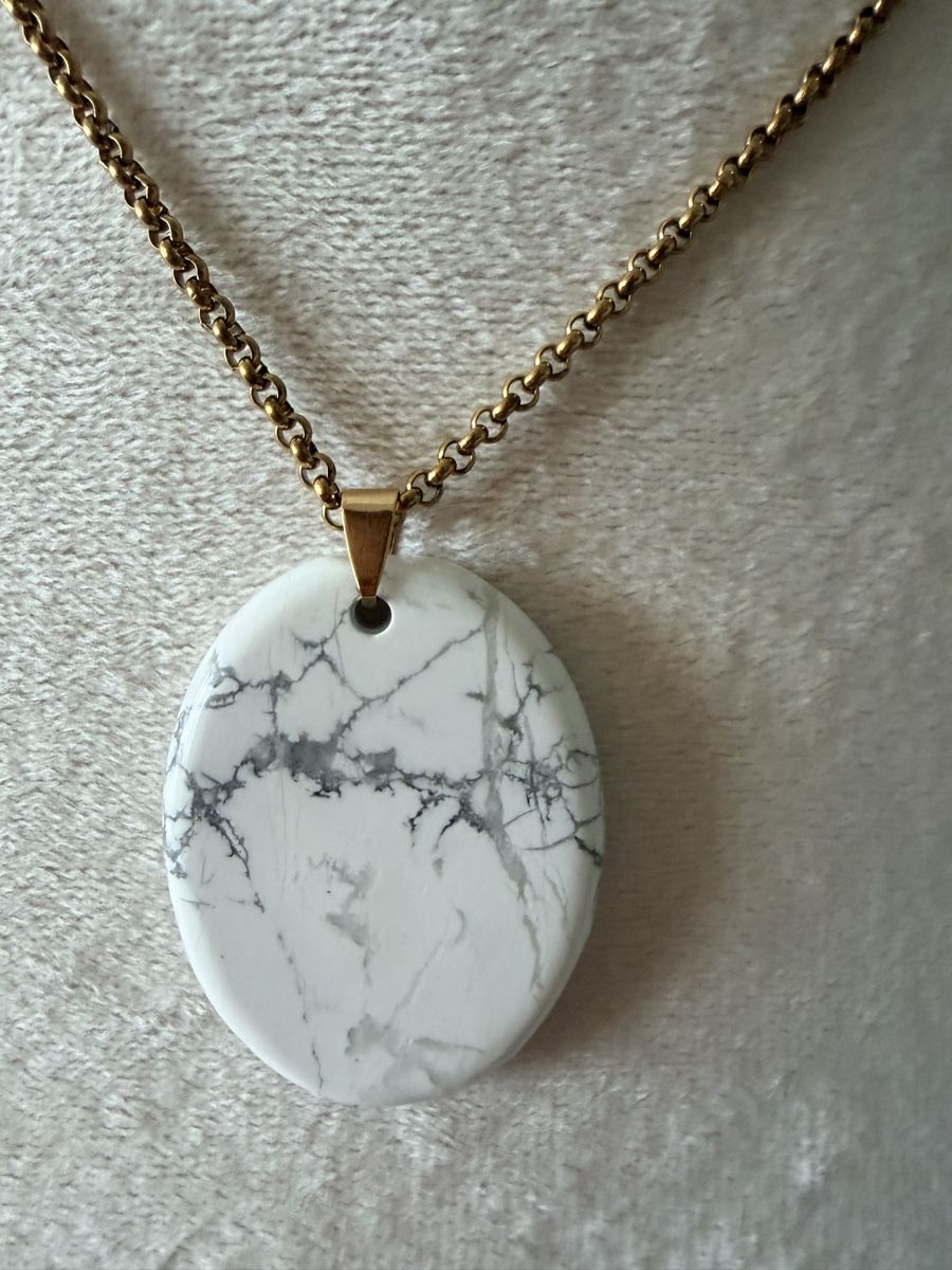 Colliers: Necklace with white stone pendant new – Neuf (Voir description) à Bouveret par dou_g8q7 1