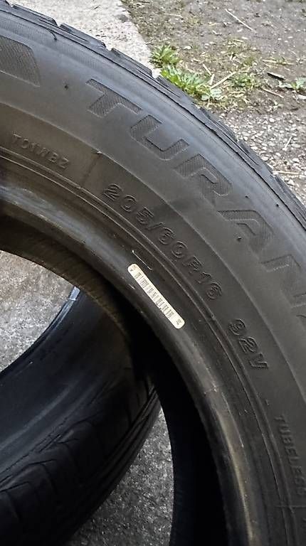 Pneumatici & Ruote complete: Reifen 205/60 R16 – Usato da Amriswil venduto da sch_x8tv 1
