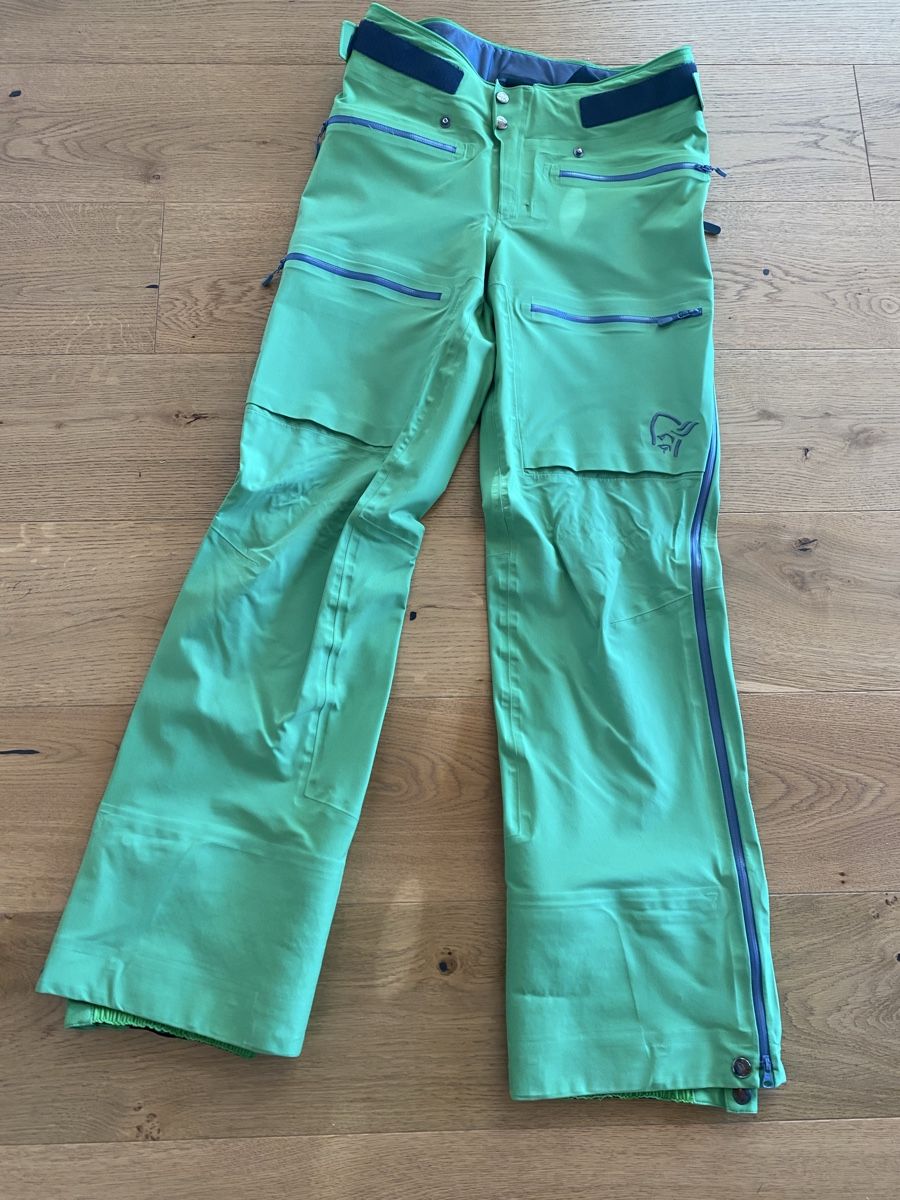 Completi & Tailleur: Skianzug Norrona – Usato da Falera venduto da Casutt 3