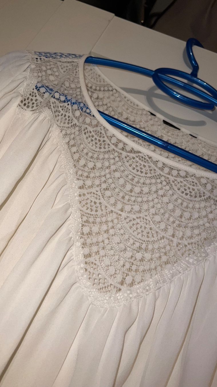 Camicette: • Cremeweisse Bluse • – Usato da Basel venduto da mendoza13 1
