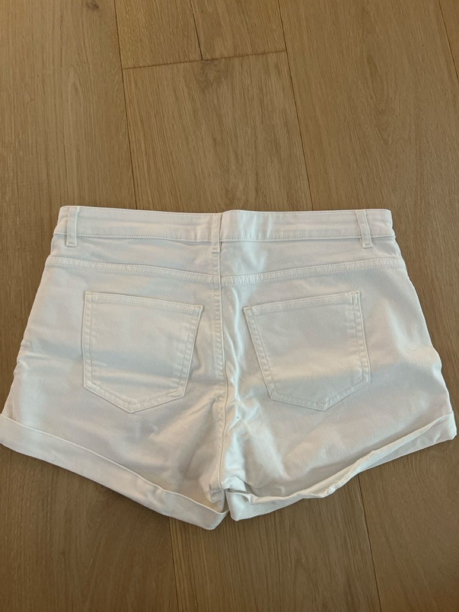 Lotti di vestiti: Drei Damen Shorts – Usato da Rorschach venduto da zlatokosa85 6
