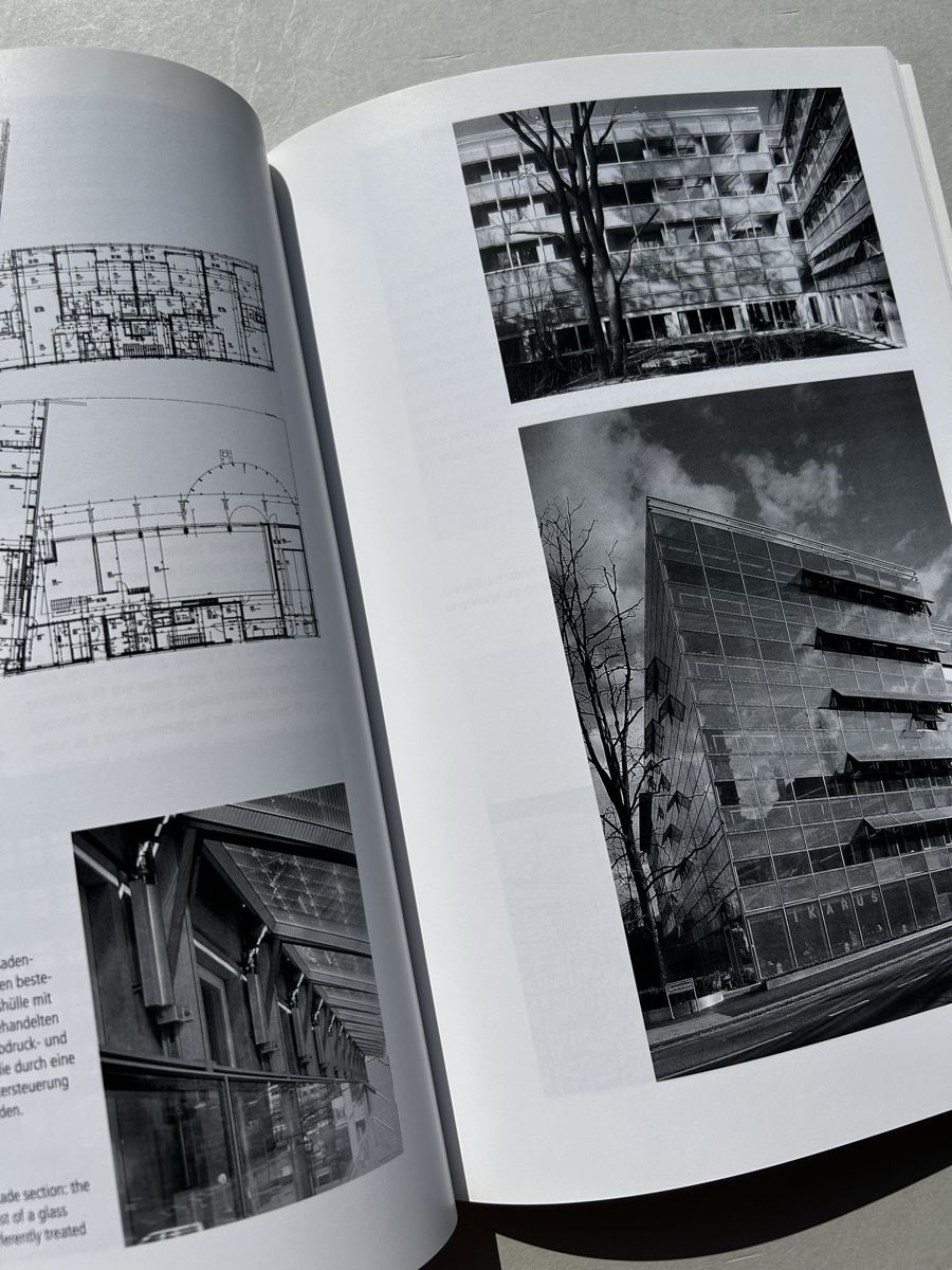 Libri: Herzog & de Meuron Monograph by Wilfried Wang, 1998 Book – Usato da Zürich venduto da Coffeetable88 1