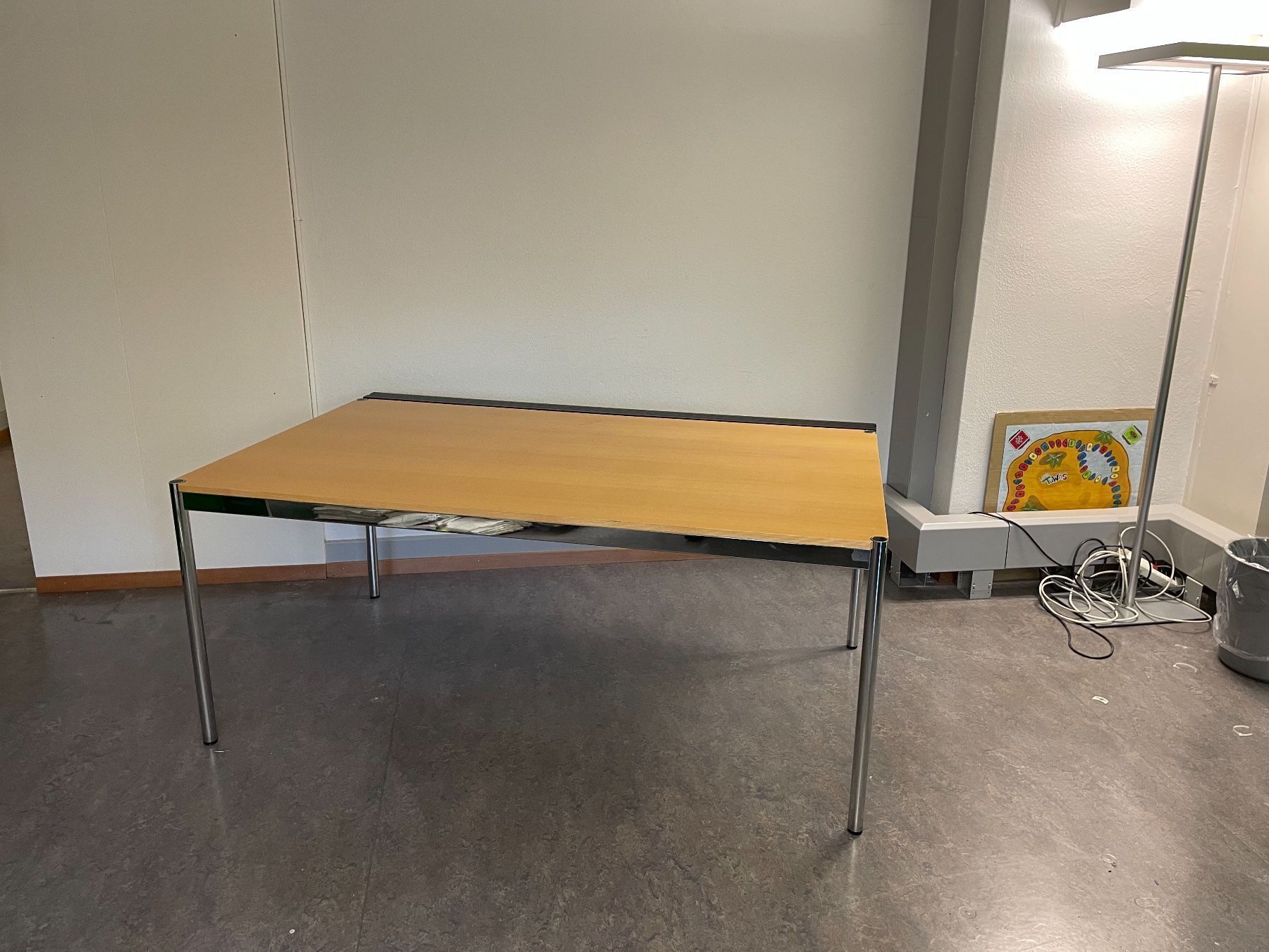 USM Scrivanie: USM Haller Tisch 175x100 Buche – Usato da Grenchen venduto da Design-Outlet 3
