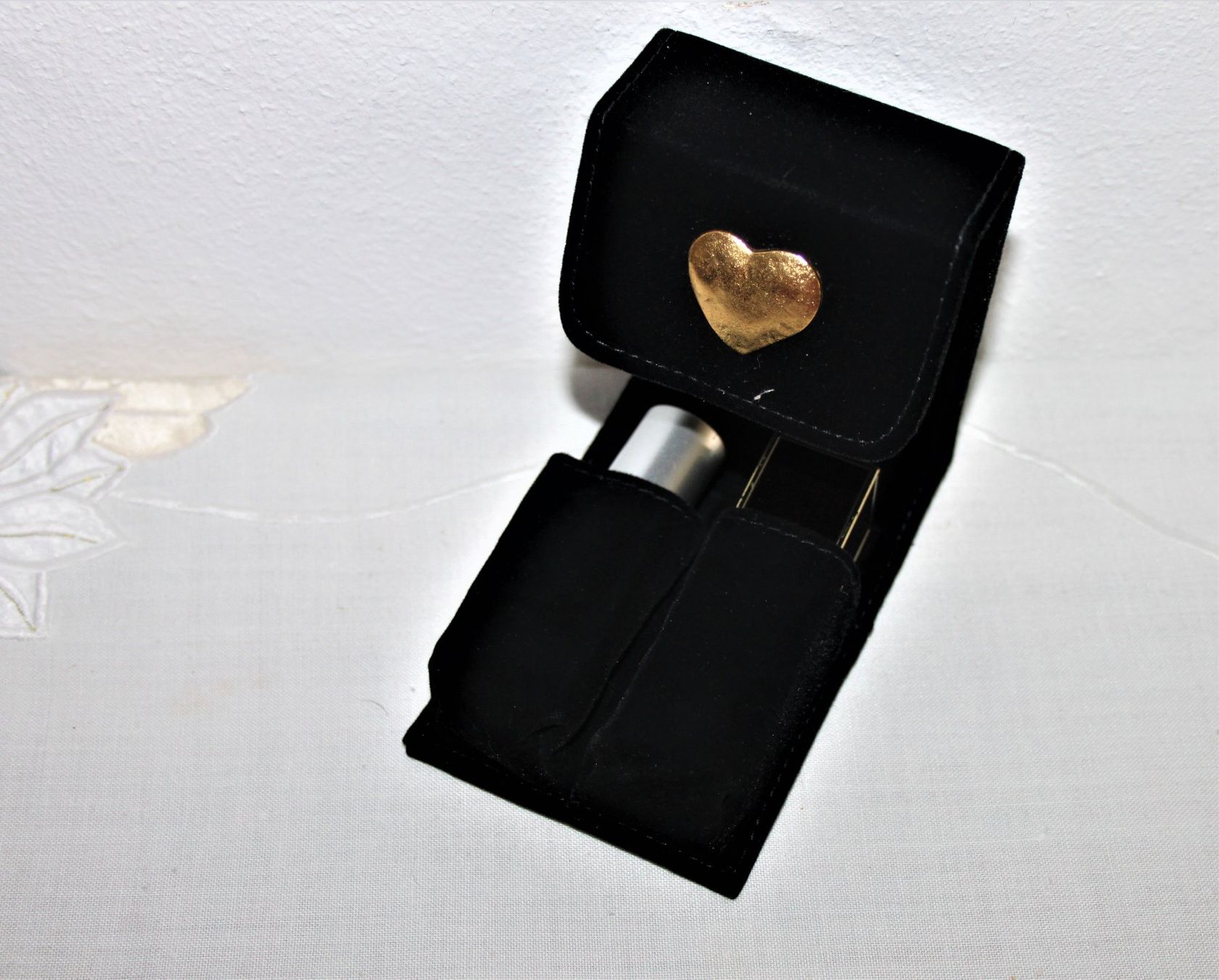Make-up: Lippenstift Etui in schwarz – Gebraucht aus Otelfingen von Jupi07