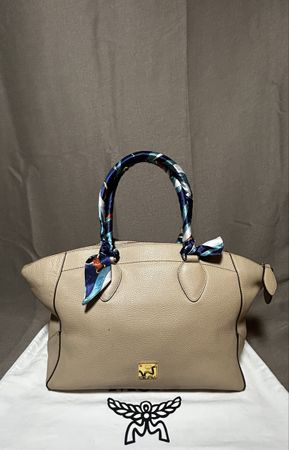 👜 MCM beige Handtasche – guter Zustand