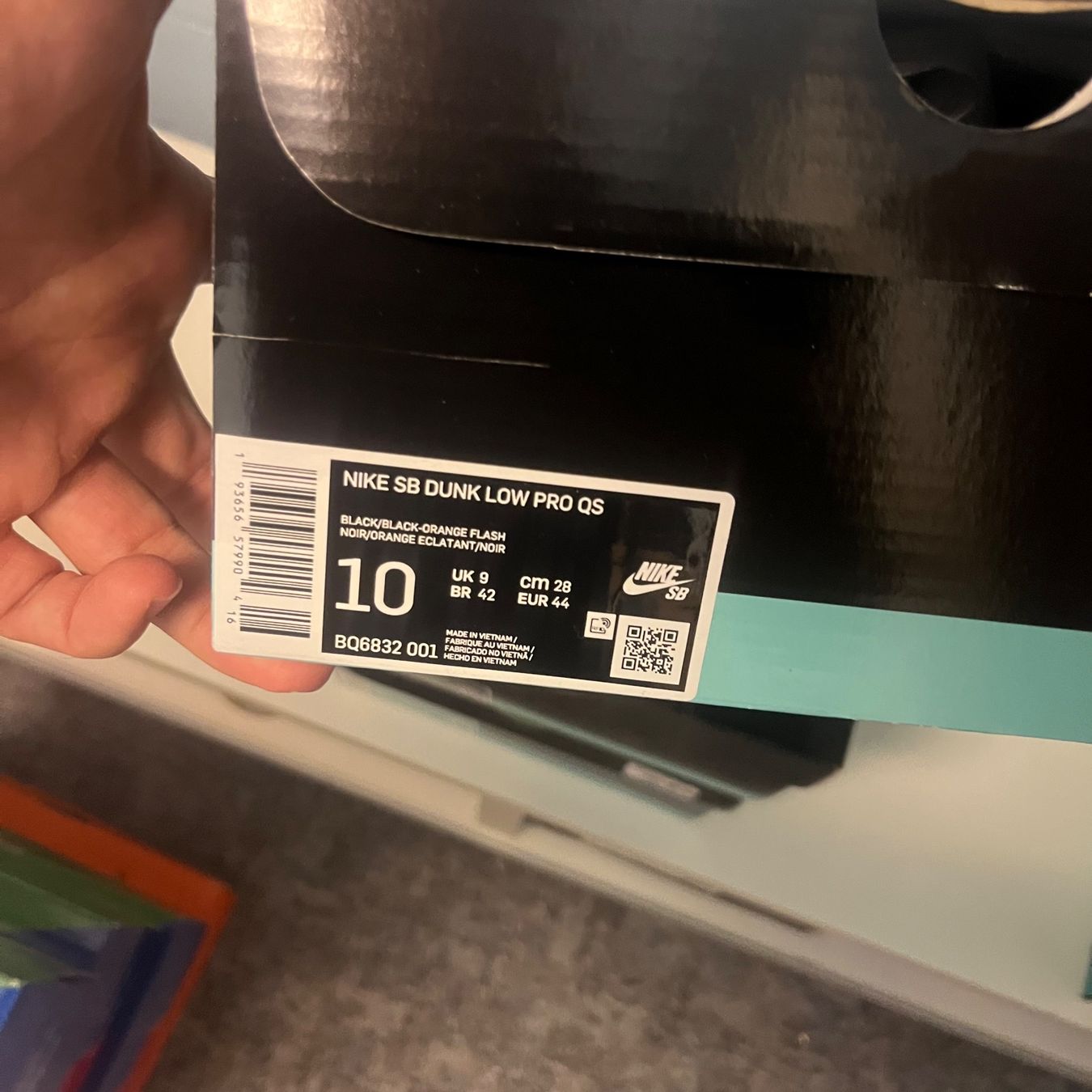 Nike Scarpe da uomo: Nike SB Dunk Low Raygun – Nuovo (secondo la descrizione) da Winterthur venduto da LaBodega 1