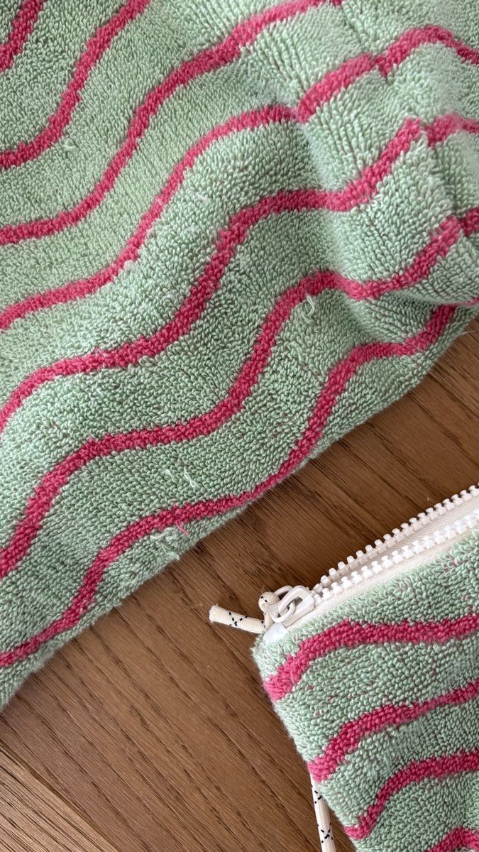 Borse da donna: Wouf Badetasche mit passendem Necessair  – Usato da Uitikon Waldegg venduto da Chipsy84 5