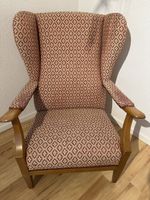 Ohrensessel mit Hocker rot gemustert guter Zustand