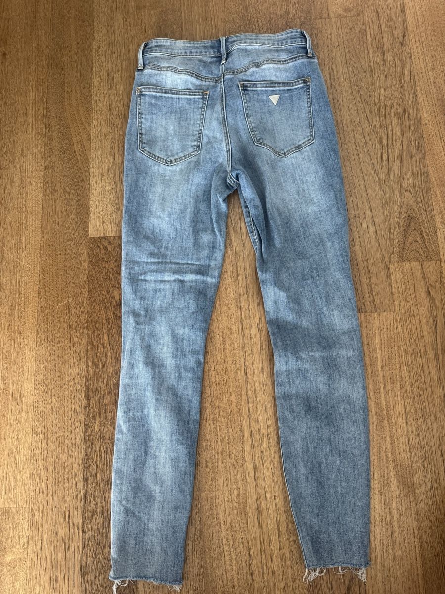 Guess Jeans: Guess Jeans  – Gebraucht aus Jona von noe_gc9h 2