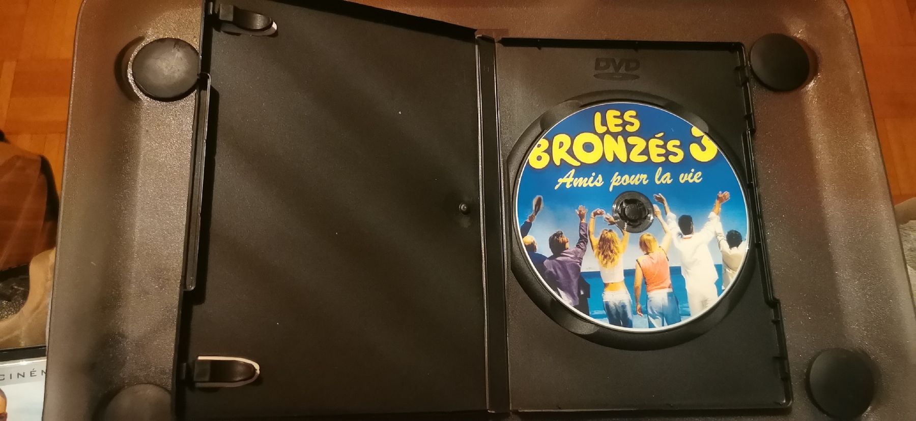Alle DVDs: DVD Les bronzés 3 – Gebraucht aus Genève von vins50 2