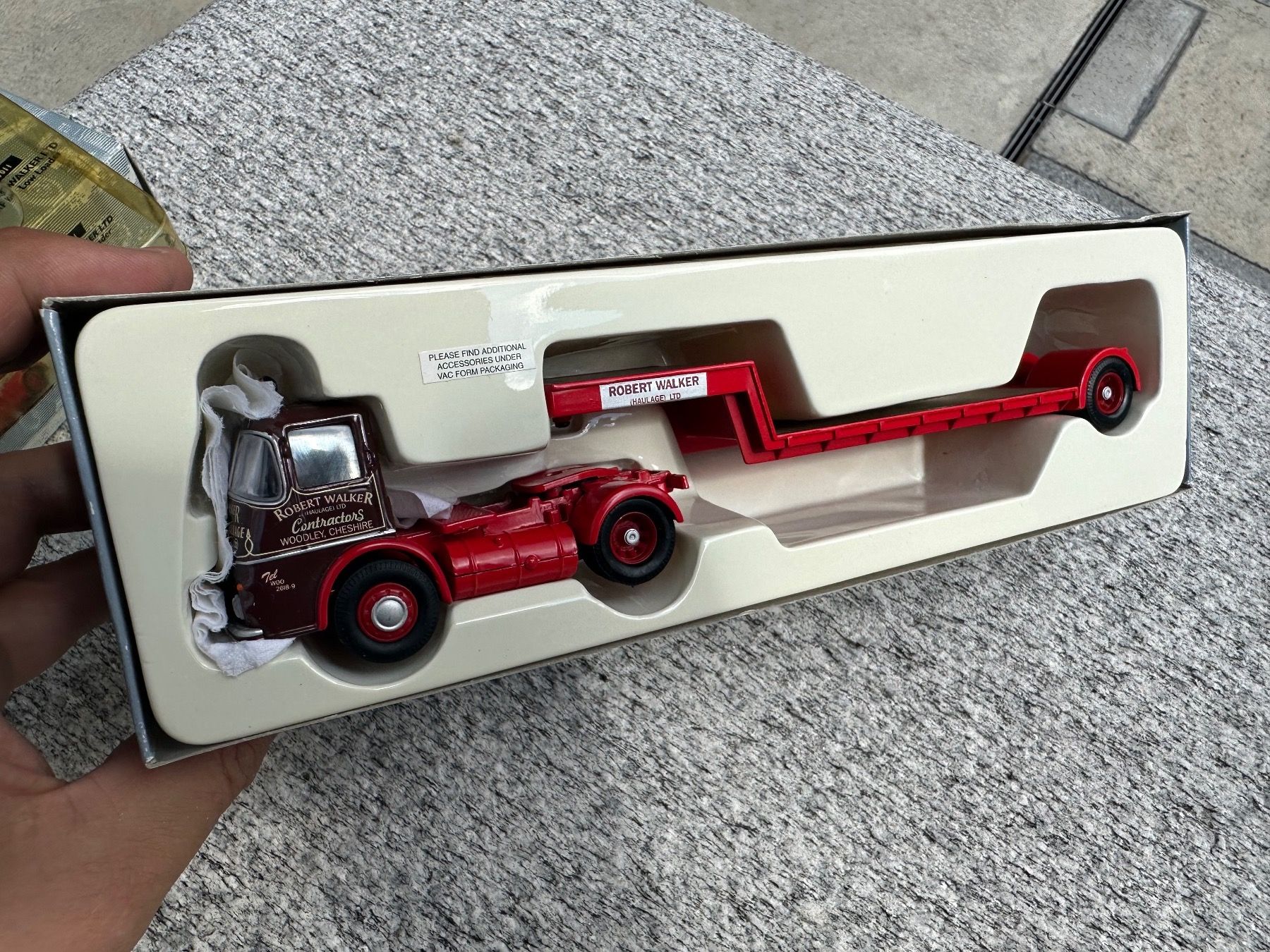 Kit di modellismo & Modellini statici: Corgi 1:50 LKW Robert Walker 31011 low loader – Usato da Chiasso venduto da Carrara-Modellismo 3