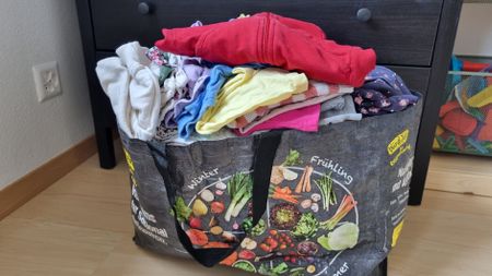 Grosses Kleiderpaket für Mädchen, Grösse 92–98
