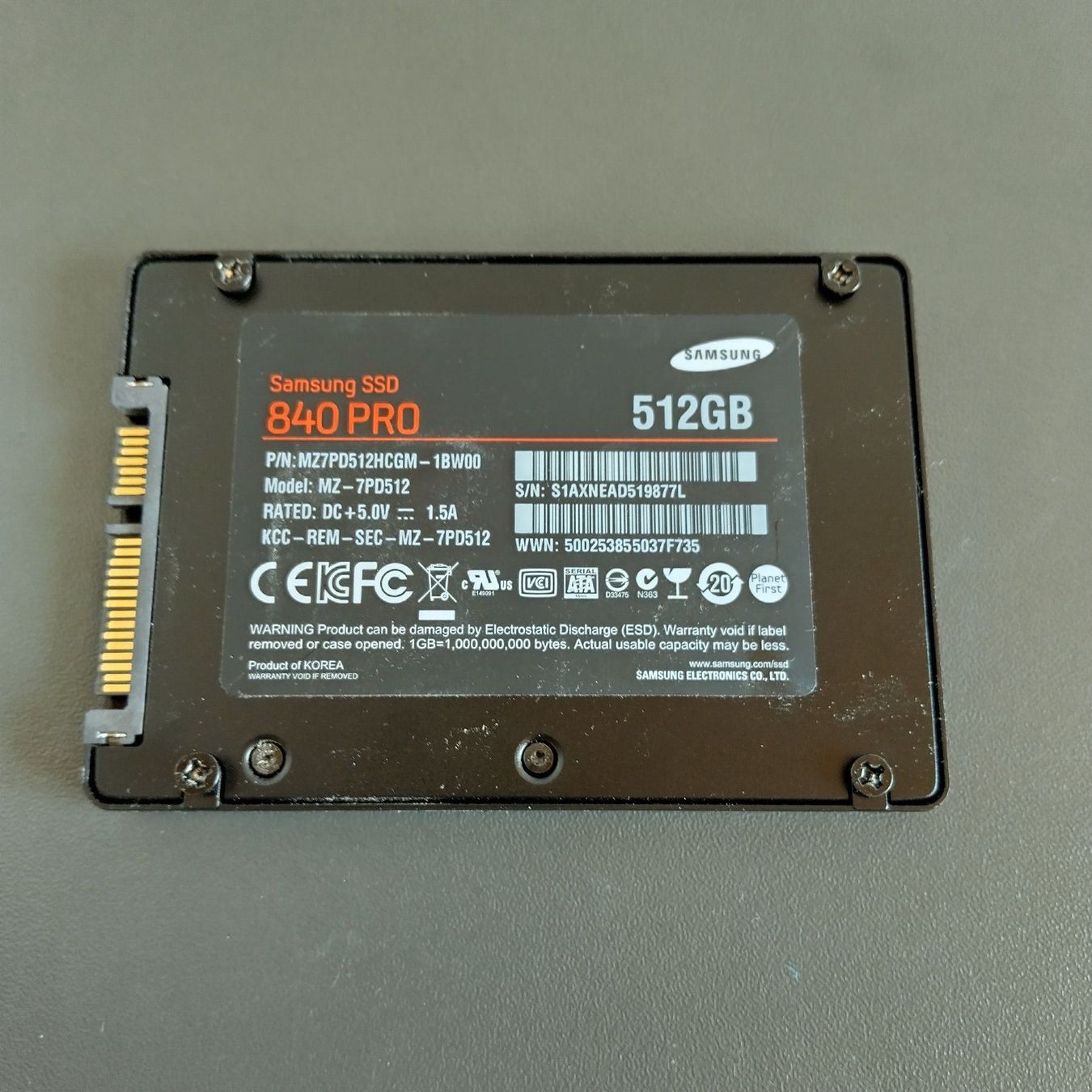Samsung Dischi rigidi: Samsung SSD 840 PRO 512GB – Usato da Münchenbuchsee venduto da Kniffli 1