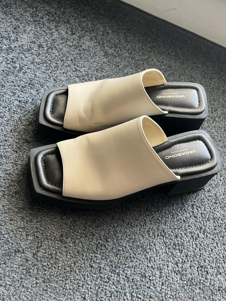 Vagabond Chaussures femmes: Vagabond Mules – D'occasion à Colombier NE par Rain.. 1