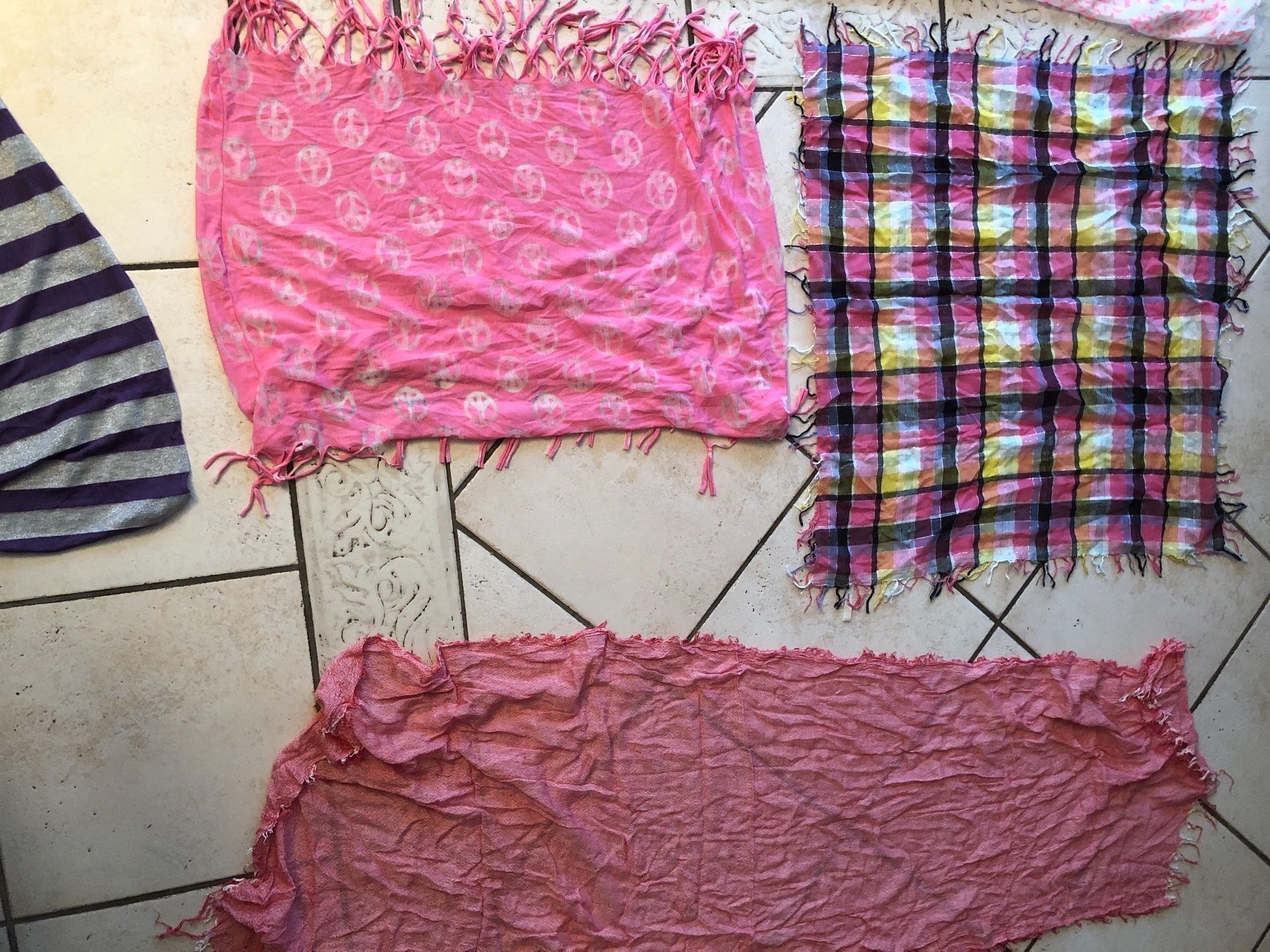 Altro abbigliamento per bambina: 6 Loops/Schal – Usato da Obergerlafingen venduto da cabo4 1