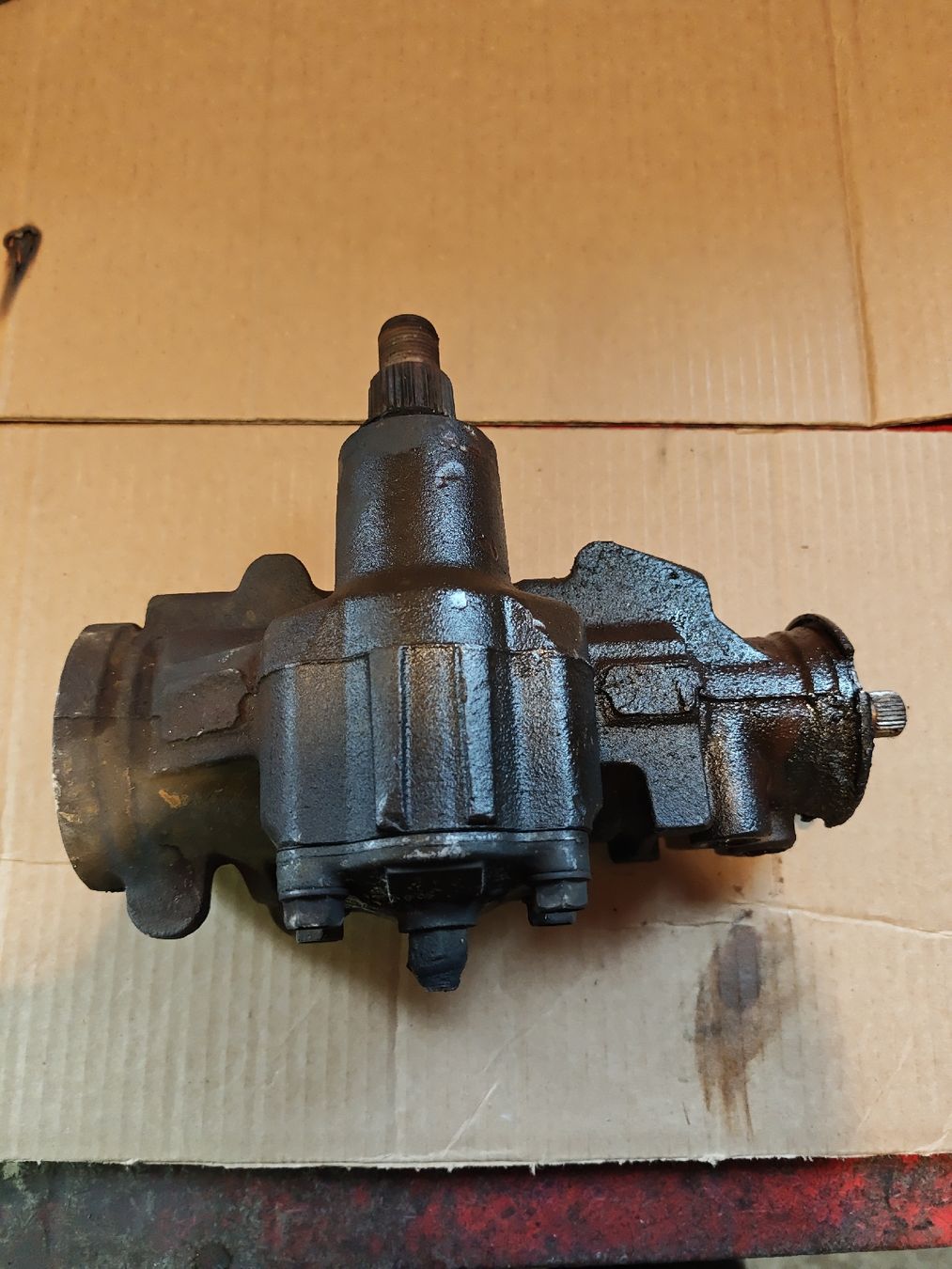 Jeep Tutti pezzi di ricambio auto: Jeep Cherokee xj 4.0 Lenkgetriebe – Usato da Blauen venduto da meu_sk7c