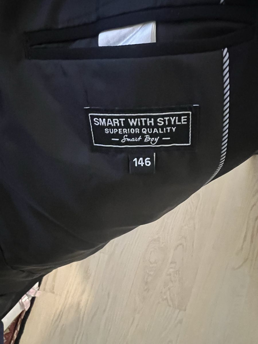 Camicie, T-shirt & Polo: Schwarzer Blazer mit Hemd und Krawatte, Grösse 140/146 – Usato da Zürich venduto da Marianne72 7