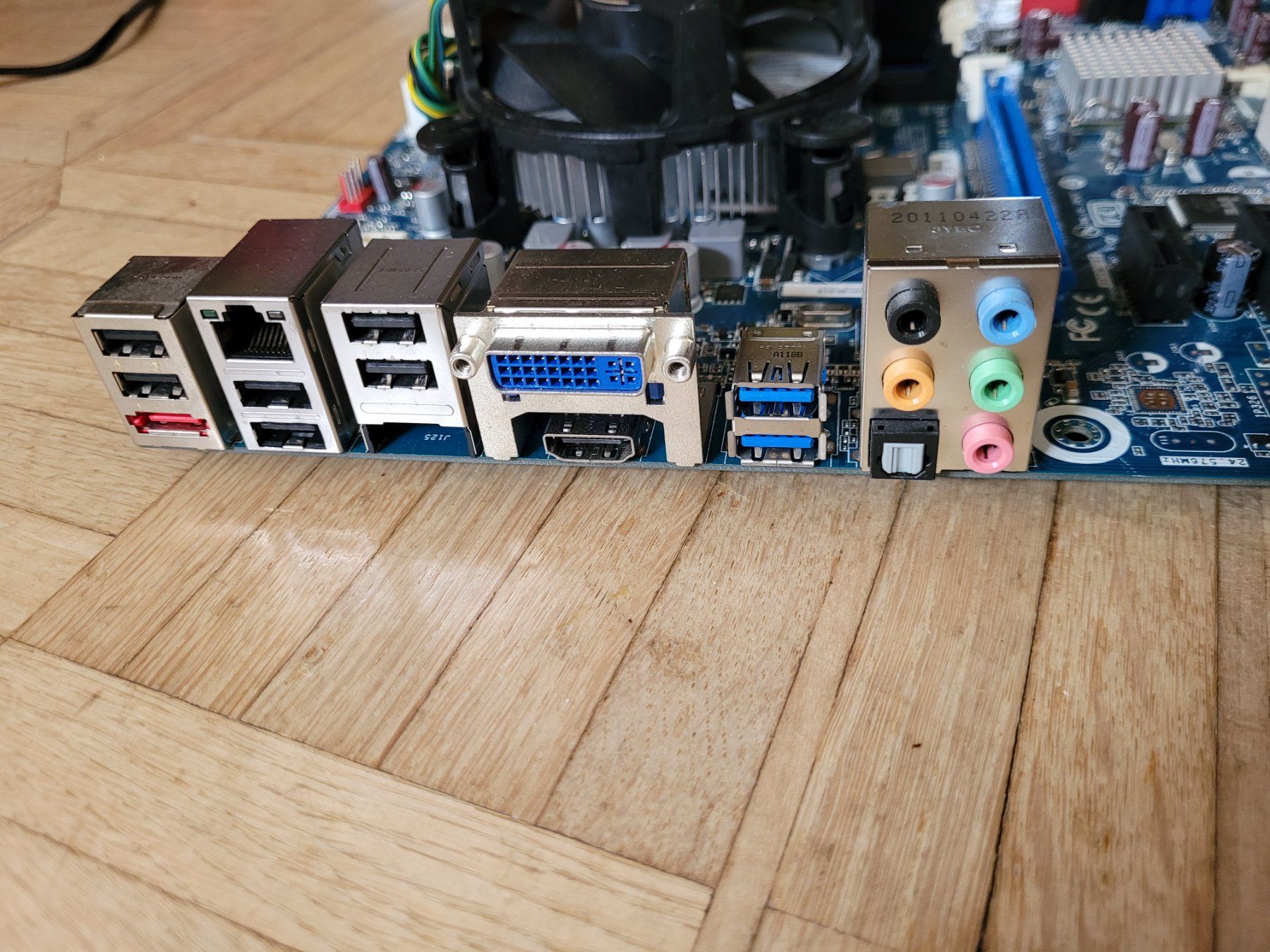Intel Mainboards: Intel DH67CL + i5-CPU + 16GB RAM - Ready to use! – Gebraucht aus Seuzach von Walkuere69 1