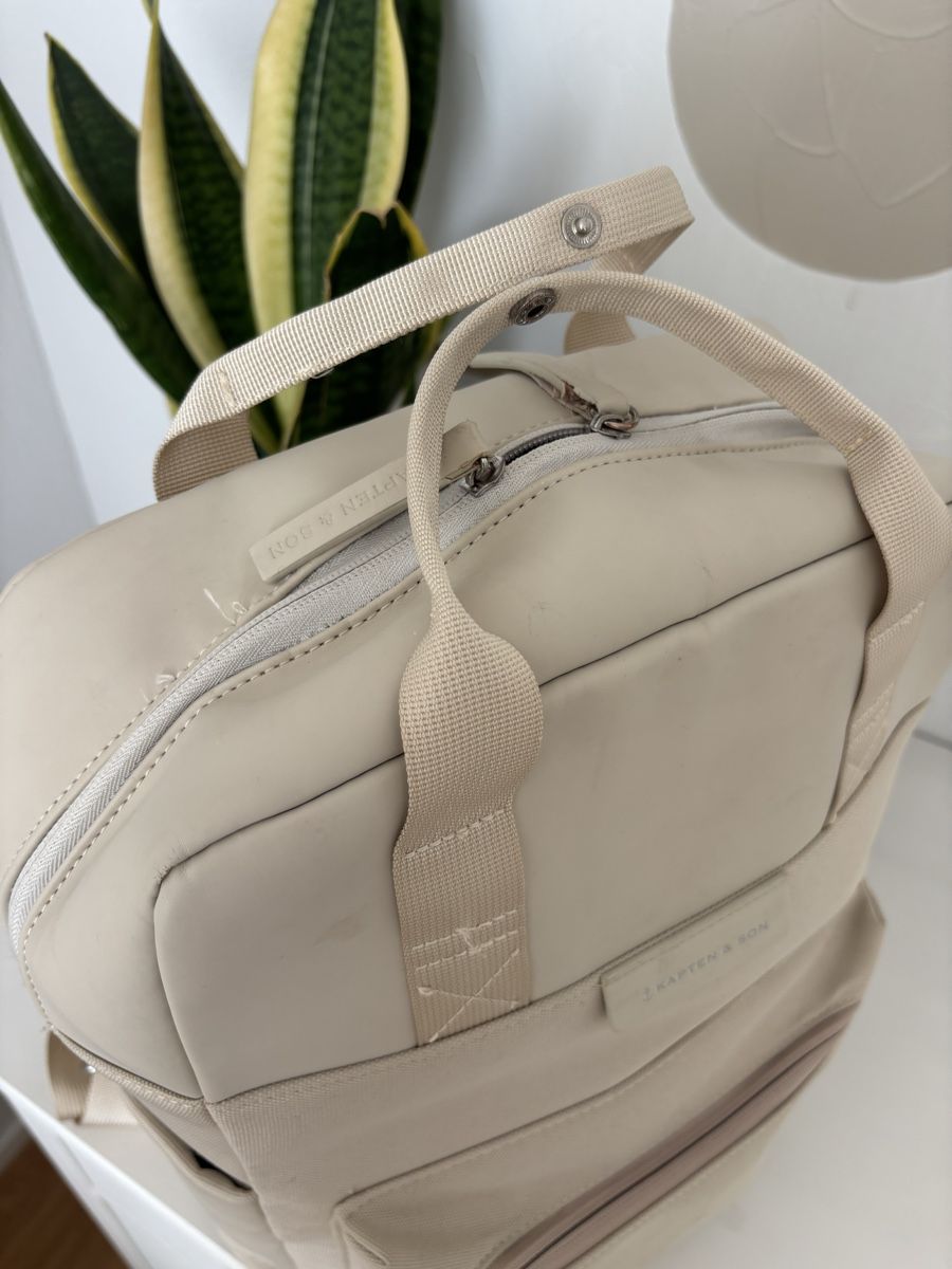 Kapten & Son Zaini: Kapten & Son Backpack Bag in Beige NP: 120.- – Usato da Horgen venduto da lme_8kj7 4