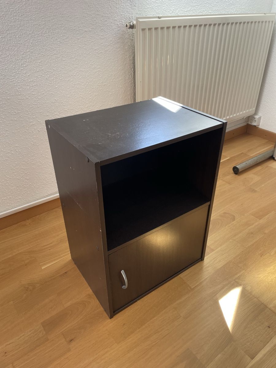 Nachttische: Table de chevet – Gebraucht aus Neuchâtel von Mano___la56