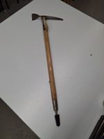 Vintage Eispickel Cassin mit Holzgriff Alpinismus Werkzeug