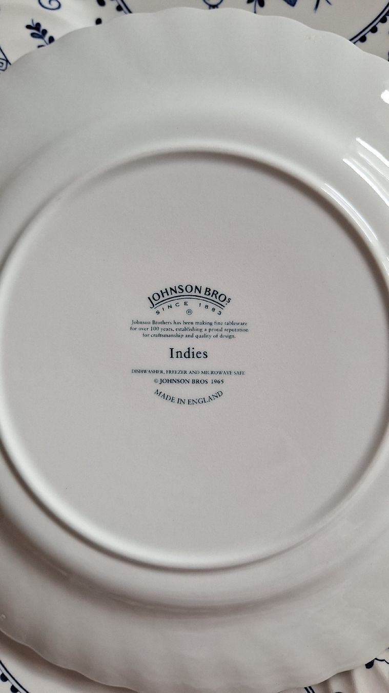 Teller: 8 Teller von Indies Johnson Bros – Gebraucht aus Bönigen von saft195619 3