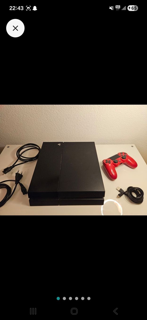 Sony Konsolen: Sony PlayStation 4 Konsole schwarz mit einem Controller und – Gebraucht aus Langenbruck von arn_rpf2