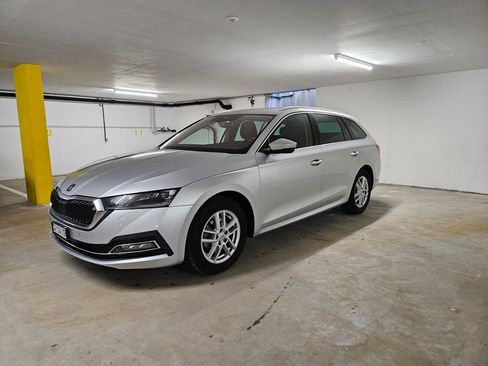 Skoda Octavia 2.0 TDI mit AHK und 8-Fach bereift