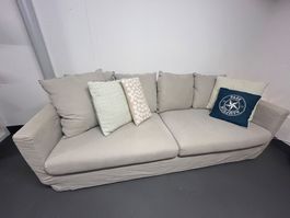 Beautiful Sits Sofa for Sale – Hardly Used