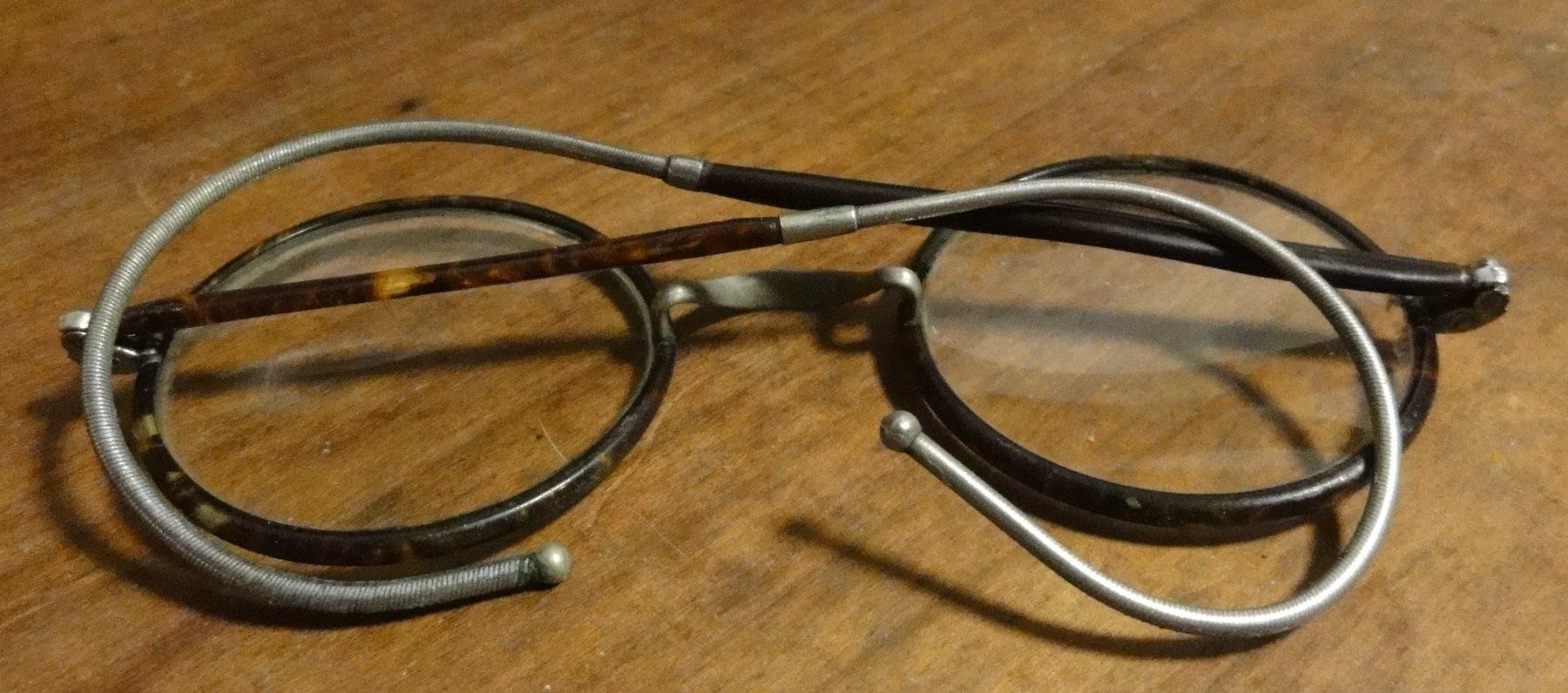 Occhiali & Lenti: Brille mit Etui, antik – Usato da Wohlen AG venduto da Flusslauf 3