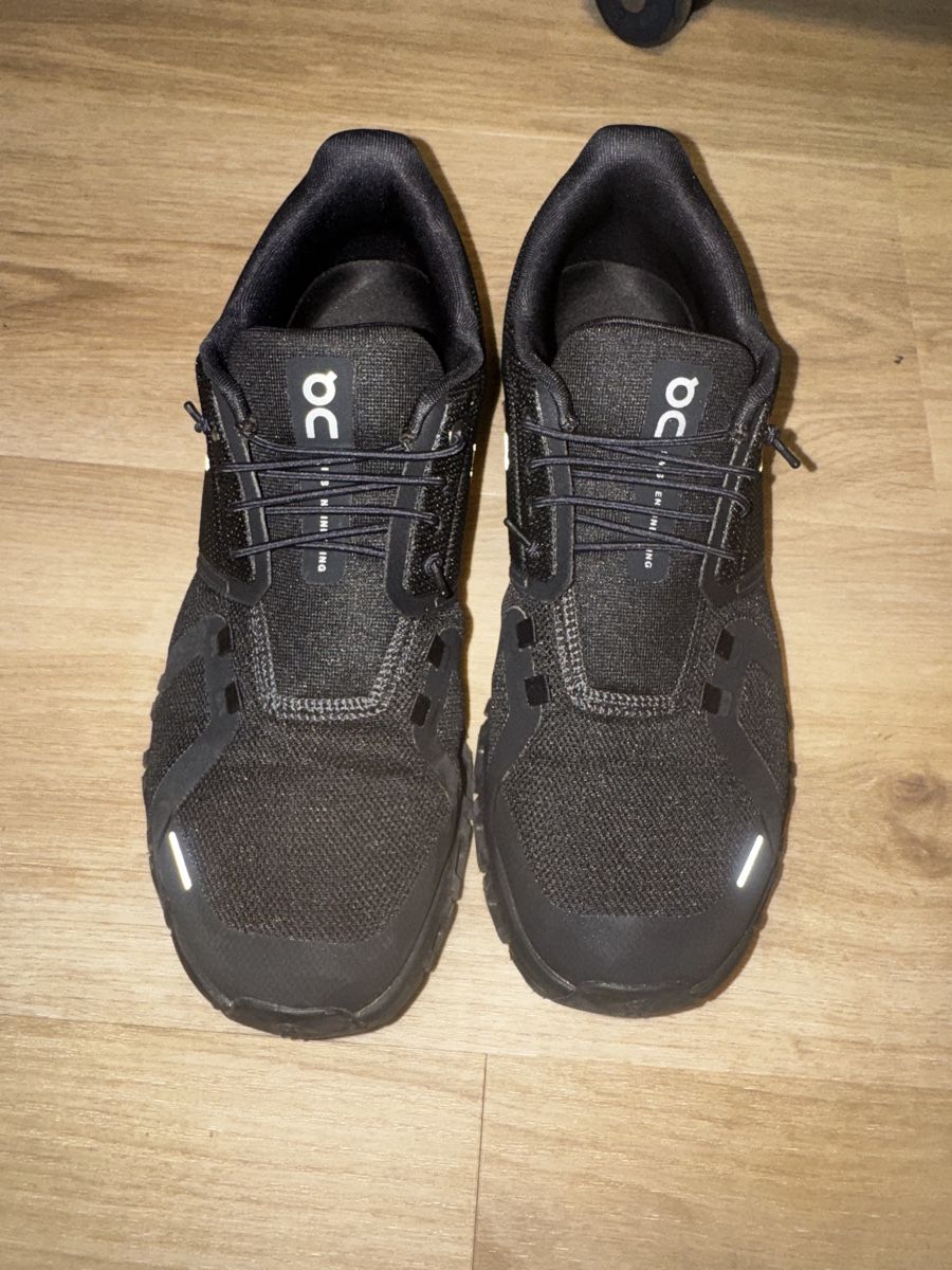 On Herrenschuhe: Chaussures On  – Gebraucht aus Petit-Lancy von bou_7vrk