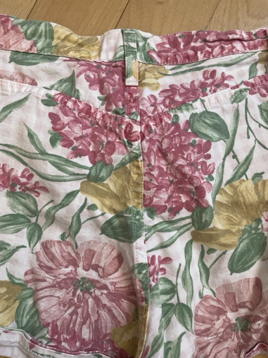 Pantaloni: Vintage Boho Shorts – Usato da Kriens venduto da jul_bb9c 2