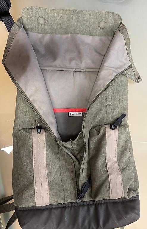 Zaini: Victorinox Rucksack – Usato da Rheinfelden venduto da los_xdd8 2