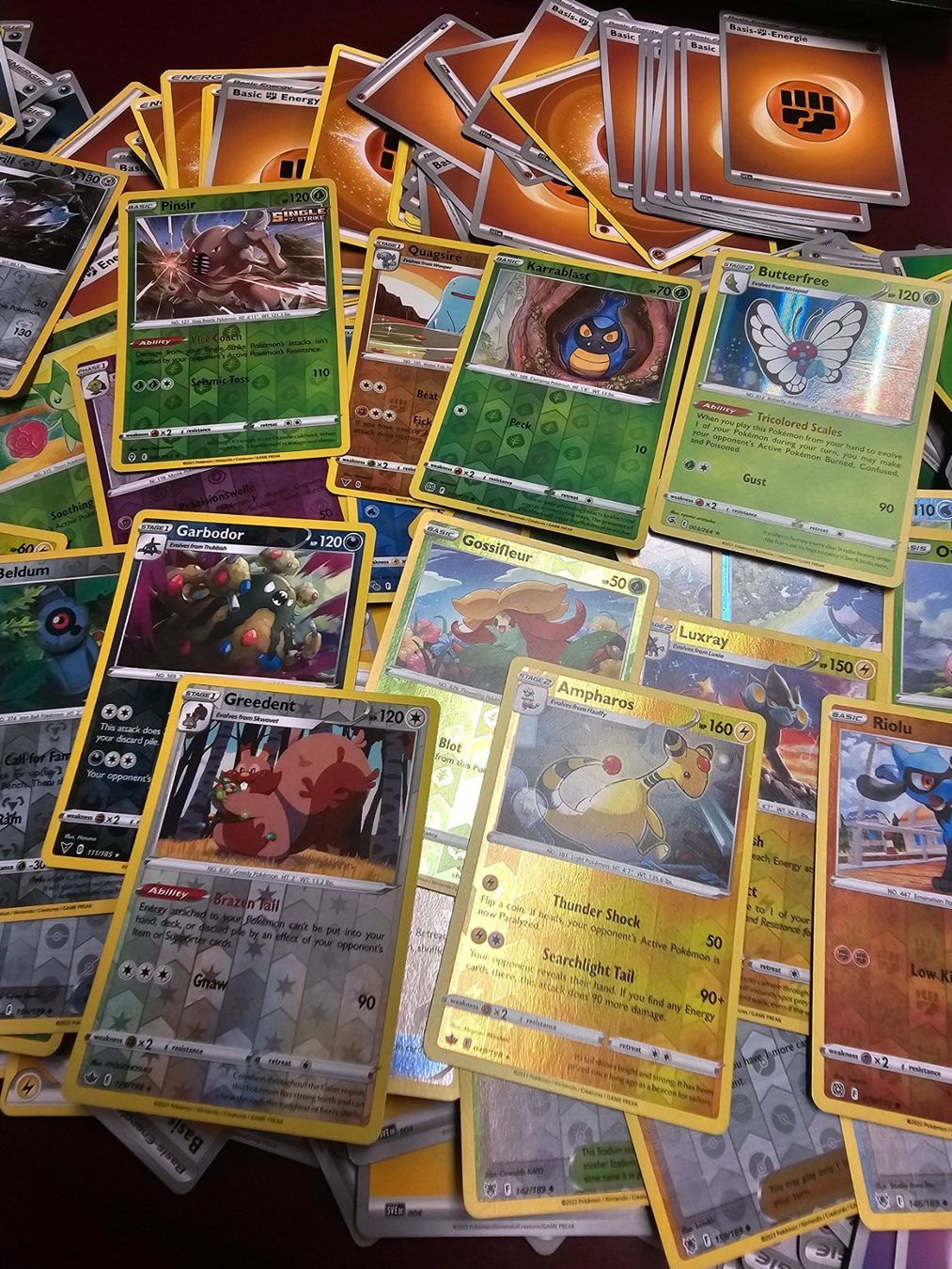 Pokémon Cartes à collectionner: Tin-Box mit 400 Pokémon Karten – D'occasion à Häutligen par Konvolut_Shop_CH 3